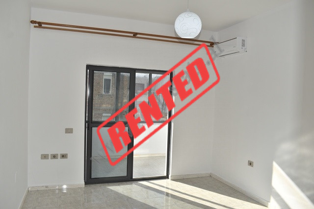 Office apartment for rent in Margarita Tutulani Street in Tirana.
The office is located on the 3rd 